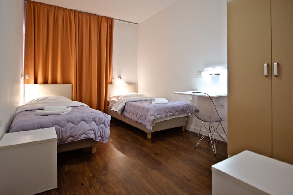 Basic Double or Twin Room | WiFi (free)