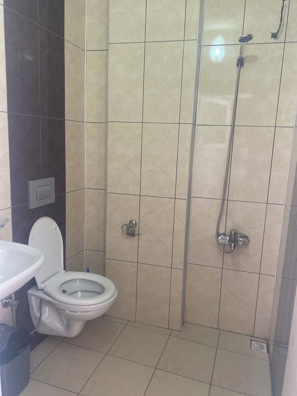 Comfort Quadruple Room, Sea View | Bathroom | Shower, rainfall showerhead, towels, toilet paper