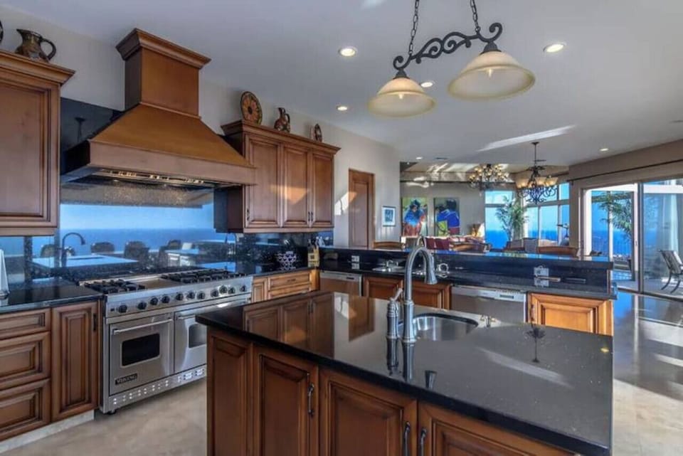 High end kitchen