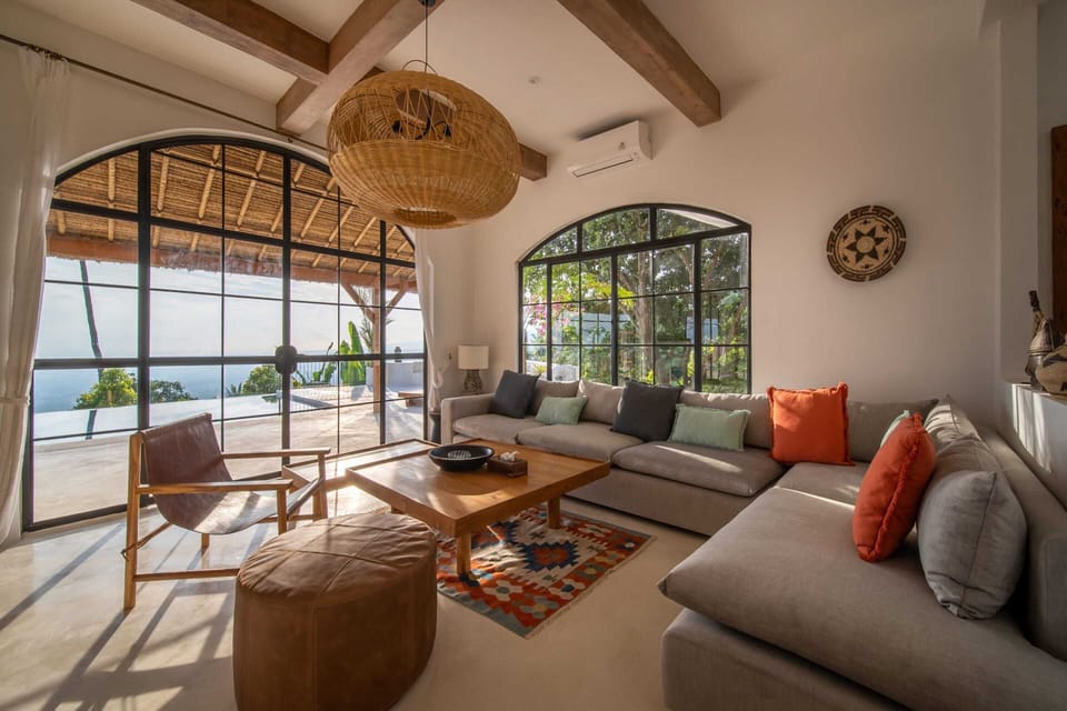 Villa, 4 Bedrooms, Smoking, Private Pool | Living room