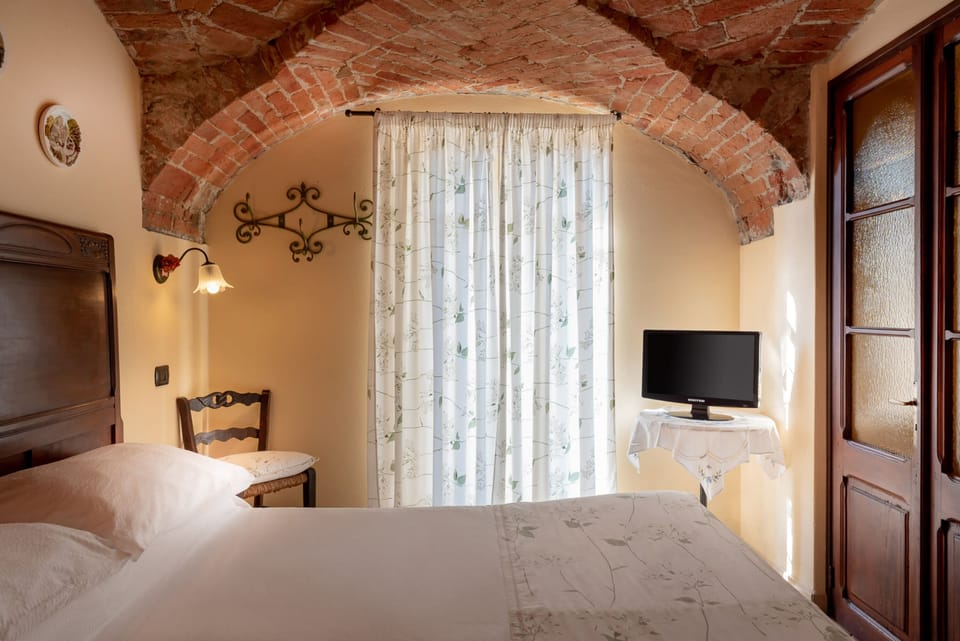 Comfort Double or Twin Room | Premium bedding, down comforters, individually decorated