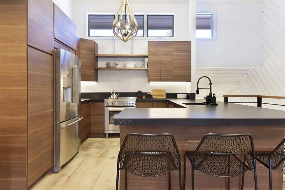Snowcreek 460: Kitchen