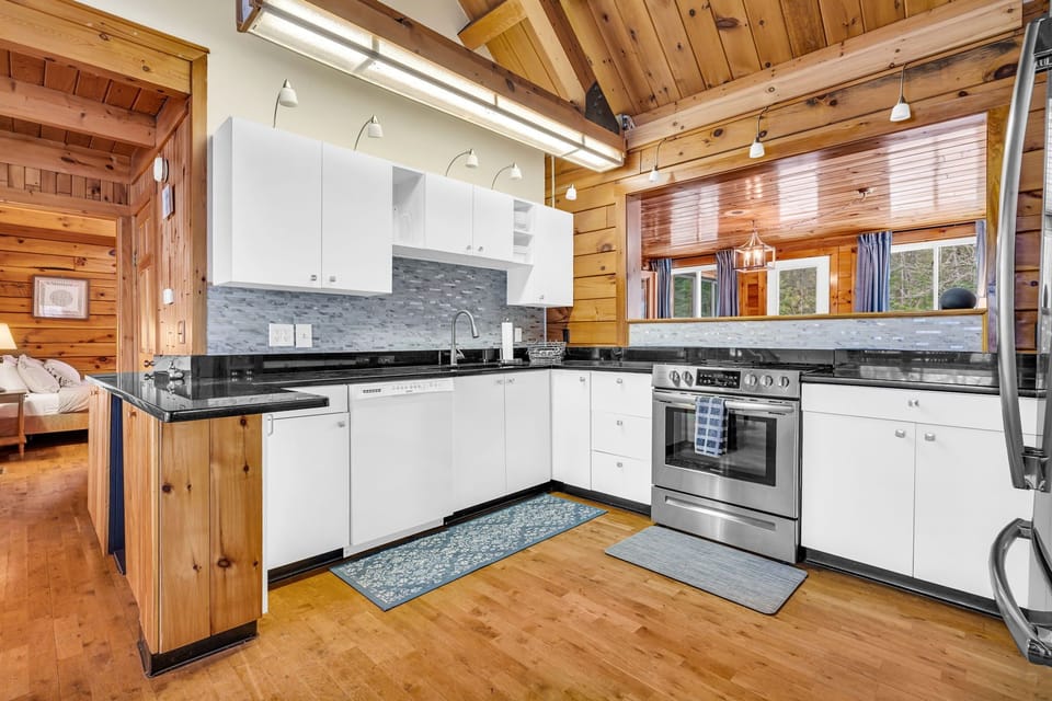 Modern and open kitchen with granite counters