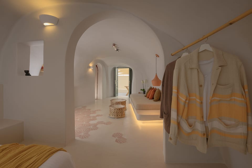 Junior Studio Suite, Terrace | Premium bedding, pillowtop beds, in-room safe, individually decorated