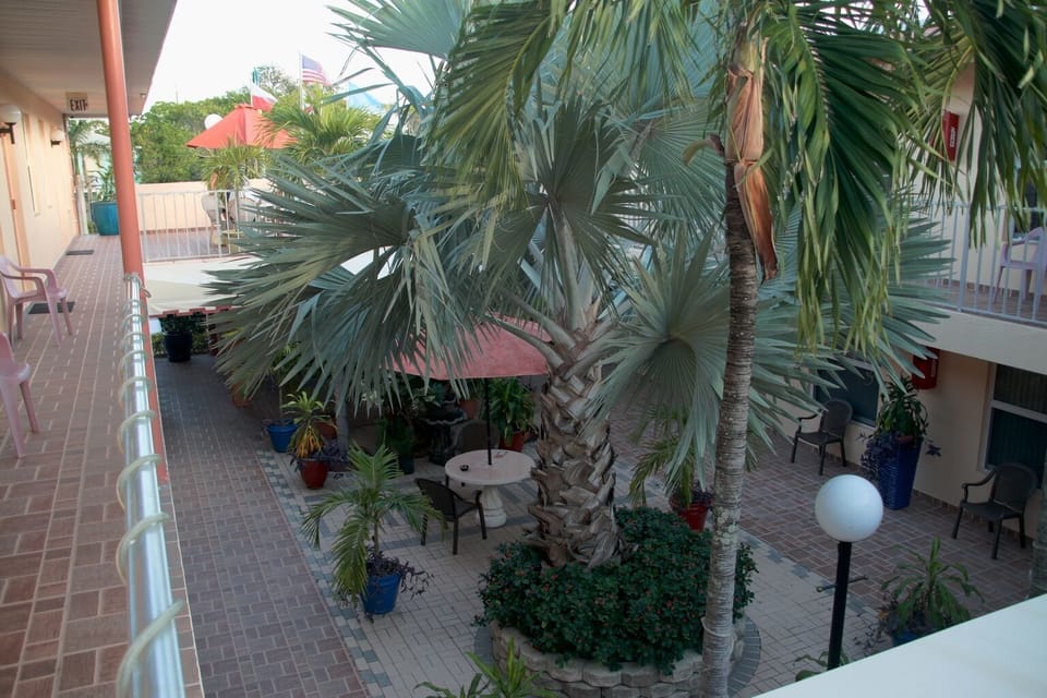 Lago Mar Motel and Apartments Motel in Lake Worth