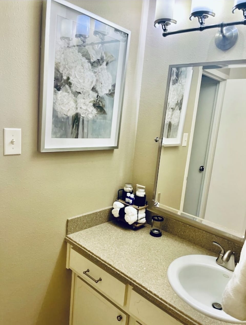 Guest/Second Full Bath