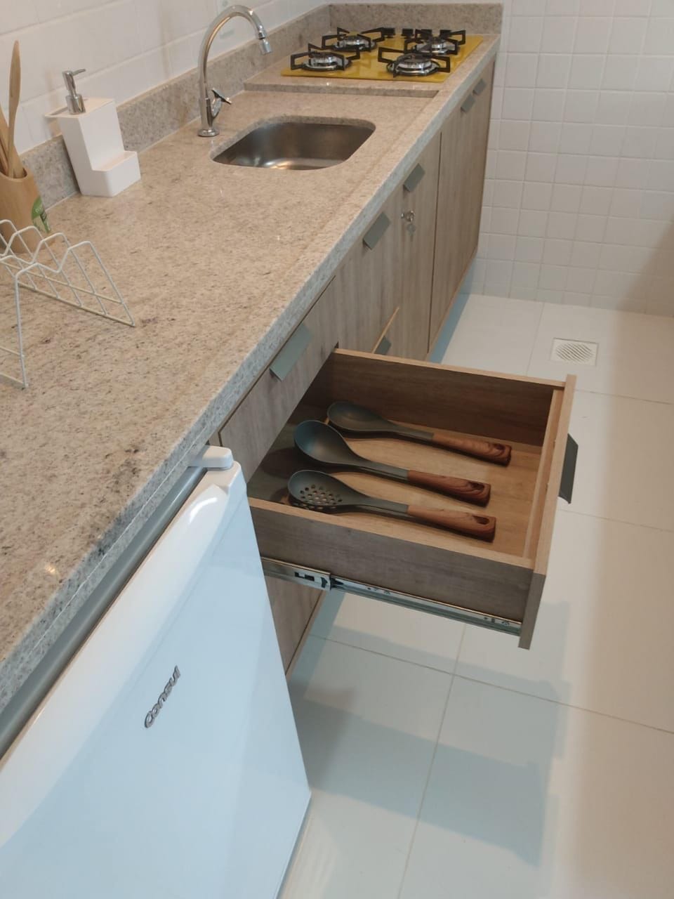 Comfort Room, Garden View, Ground Floor | Private kitchen | Mini-fridge, stovetop, blender, cookware/dishes/utensils