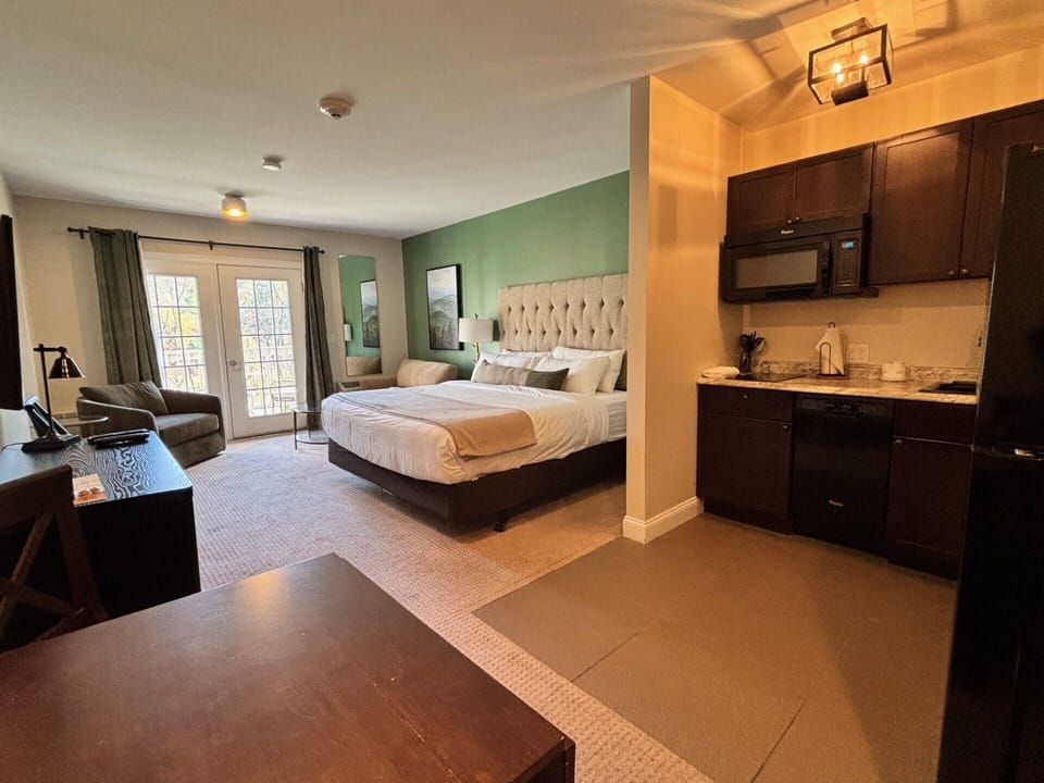 King Studio with Balcony | Premium bedding, pillowtop beds, in-room safe, individually decorated