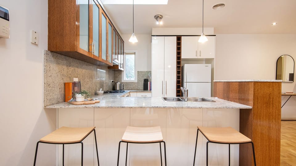 Breakfast bar seating for 3