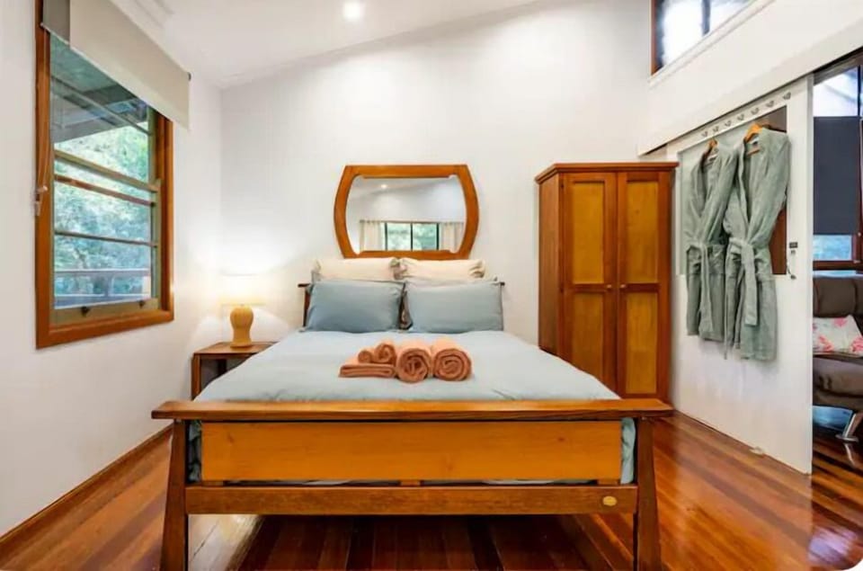 Queen bed