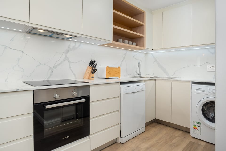 Luxury Apartment | Private kitchen | Fridge, microwave, oven, stovetop