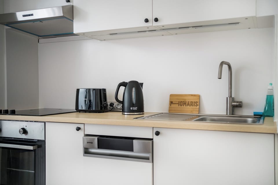 Dishwasher, Stove, Oven