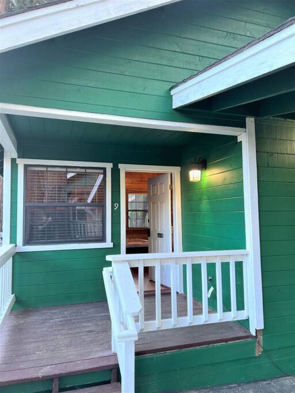 Bear Manor Cabin #9 front door