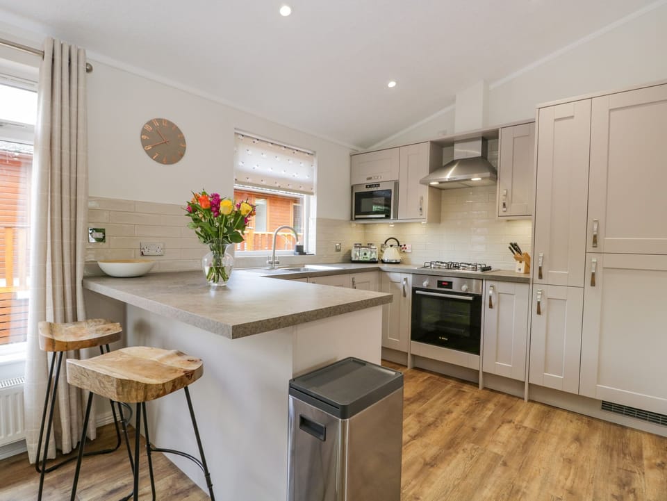 Fridge, dishwasher, electric kettle, toaster
