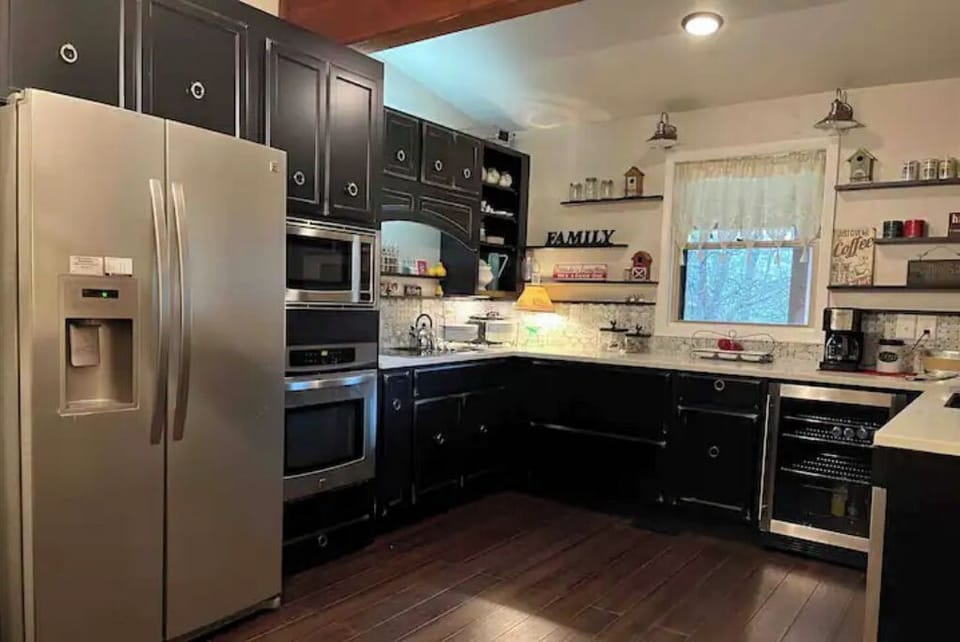 Country Kitchen 