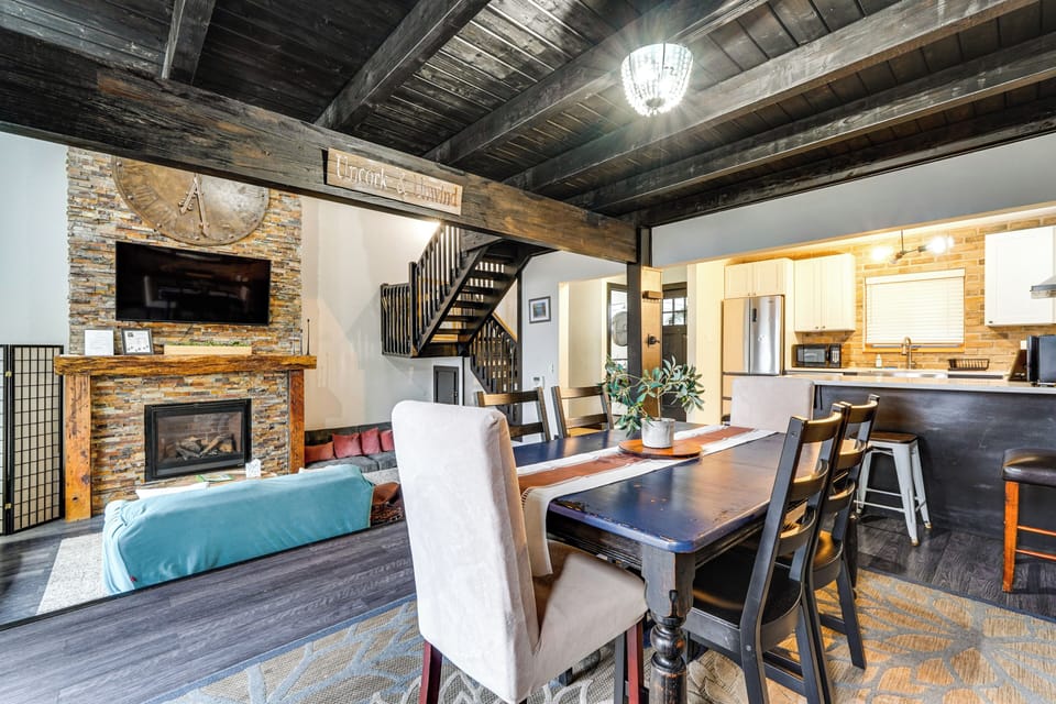 Dining Area | 1st Floor