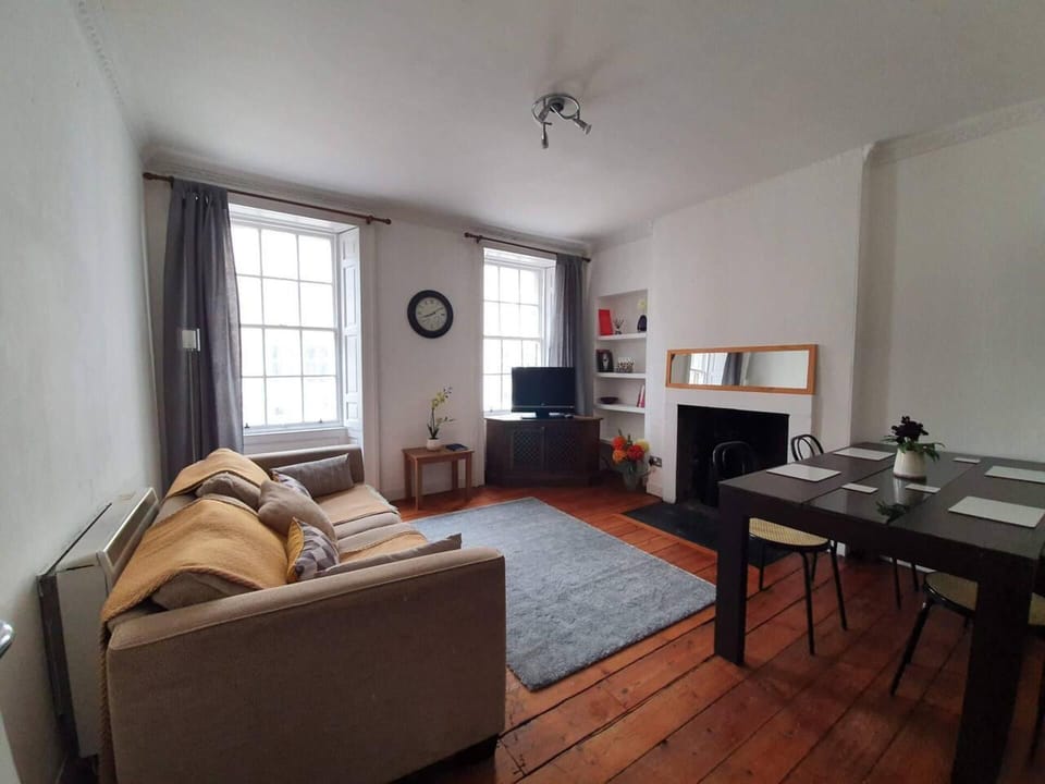 Apartment | Living room