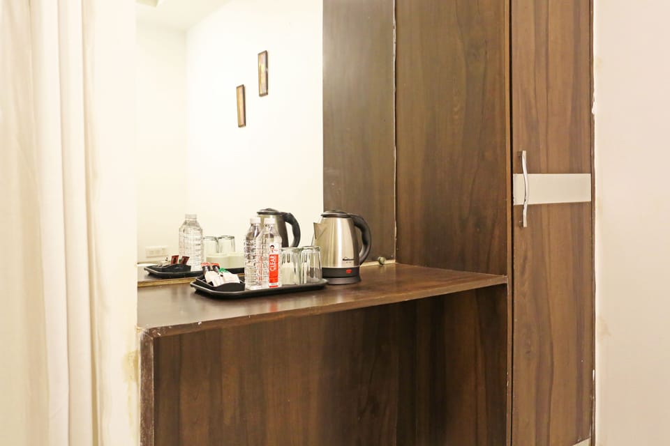 Individually furnished, desk, laptop workspace, soundproofing