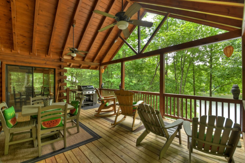 Relax on the over-sized porch and gaze out over Lake Buckhorn in Blue Ridge