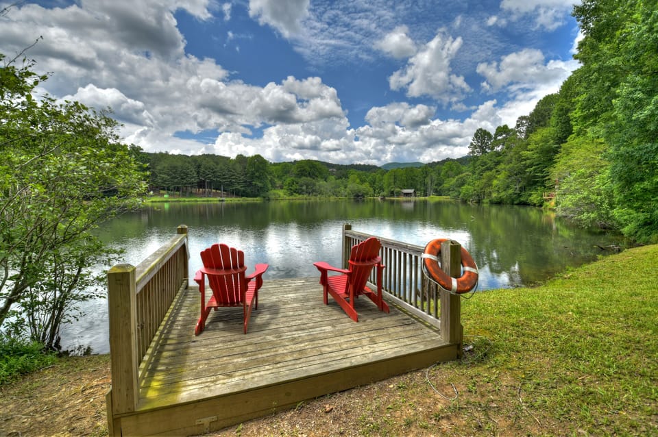 At this amazing lake front cabin rental in Blue Ridge, you can Fish, Swim Or Kayak Off Of The Dock