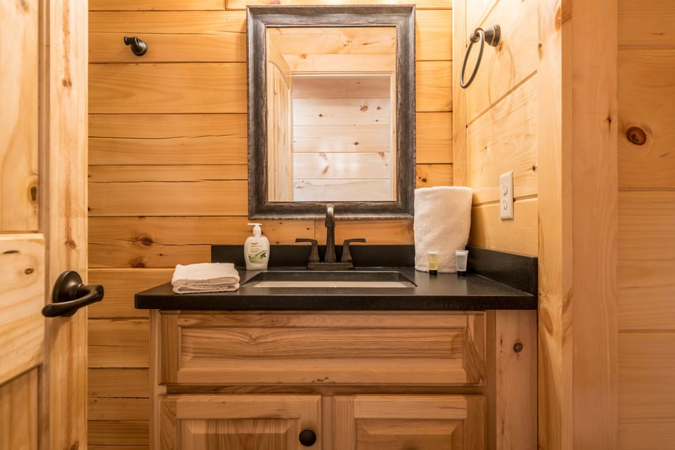 Main Level Shared Bathroom