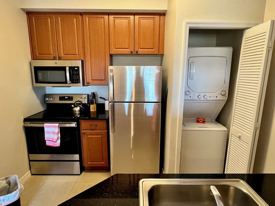 Full Kitchen