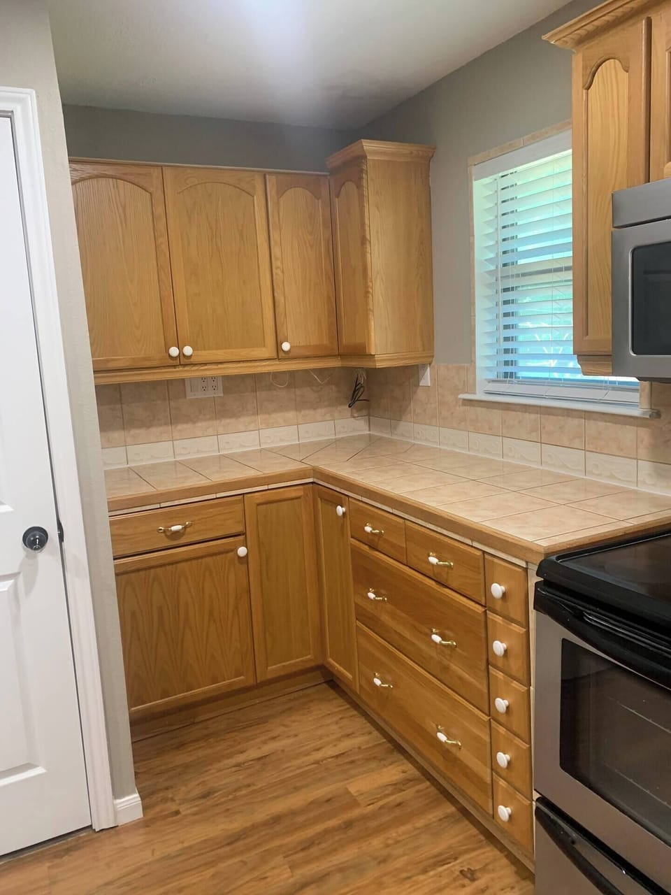 Full kitchen for you and your family to enjoy your favorite meals.
