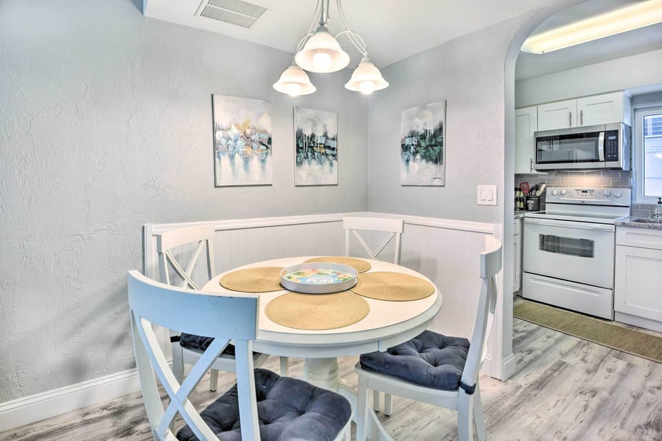 Dining Area | 1st Floor | 2nd-Floor Unit | Free WiFi | Central A/C
