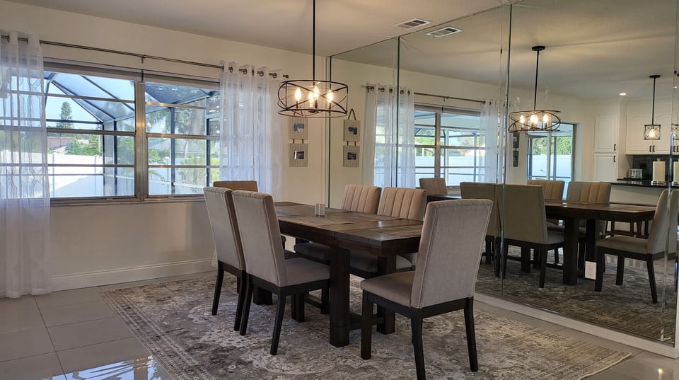 Formal Dining 