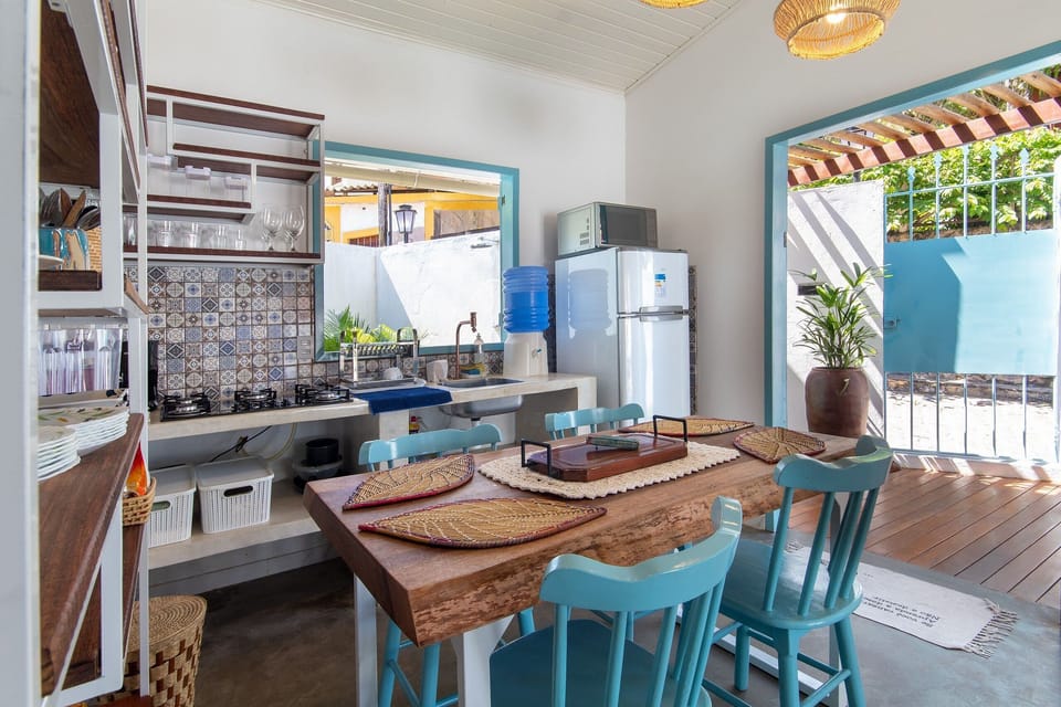Deluxe Chalet | Private kitchen | Fridge, cookware/dishes/utensils