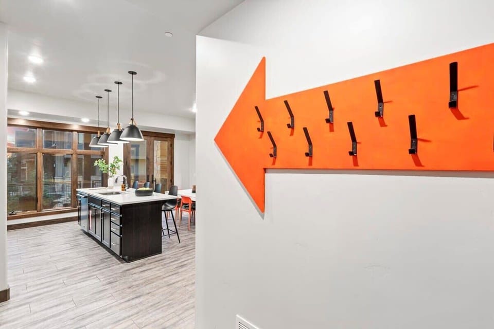 Entry / Mudroom