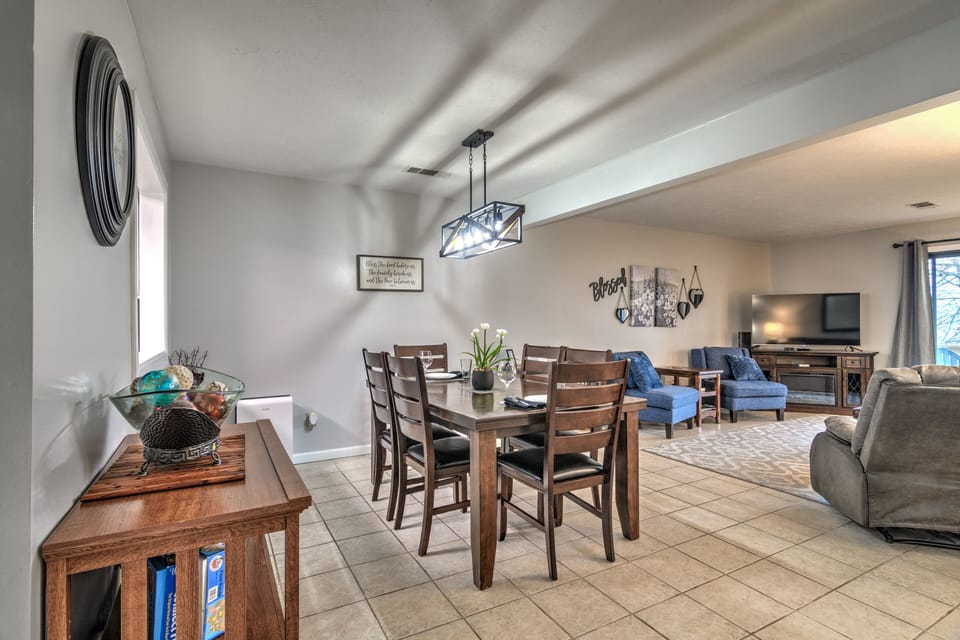 Large dining area and dining table