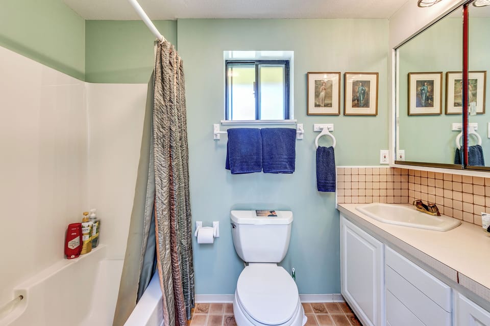 2nd Bathroom