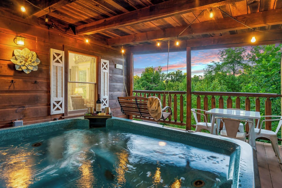 Private Hot Tub | Covered Deck | 1st Floor