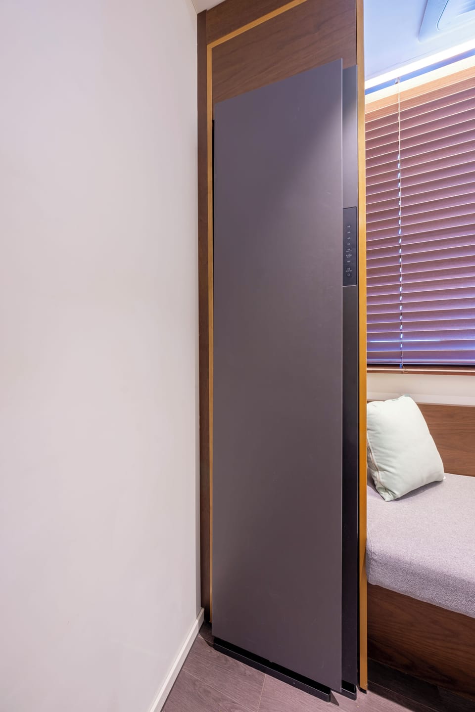 Deluxe Twin Room | Laptop workspace, blackout drapes, free WiFi, bed sheets