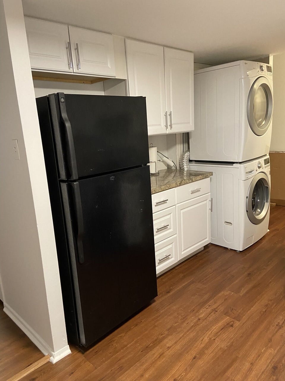 Refrigerator and stackable washer /dryer 