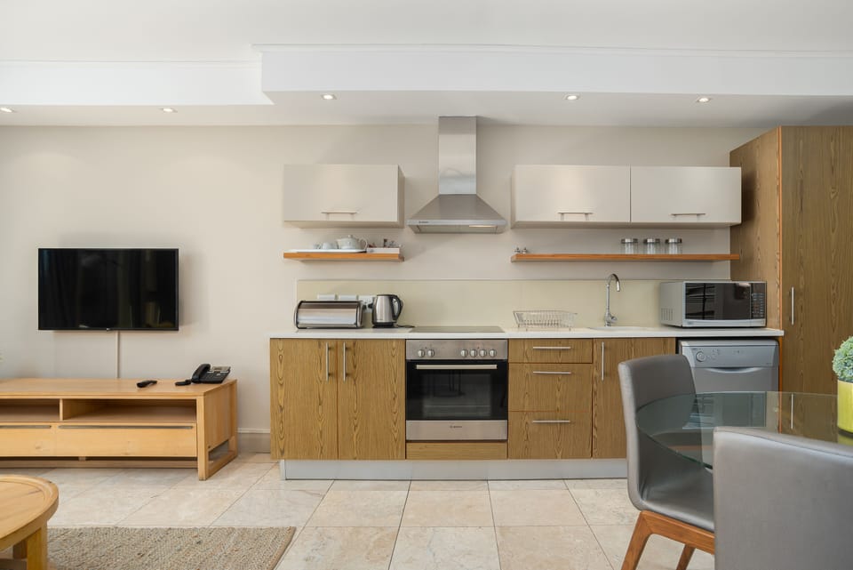 Classic Studio | Private kitchen | Fridge, microwave, oven, stovetop