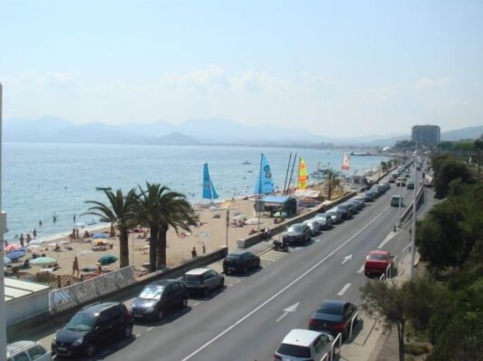 Seafront road and beaches closeby
