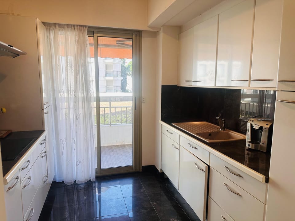 Equipped kitchen
