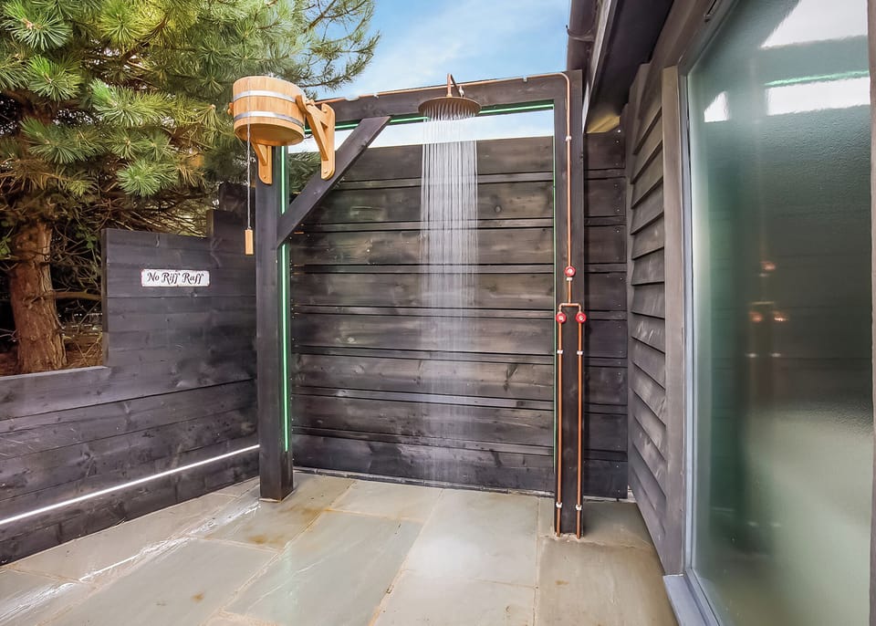 Sauna, Outside, House