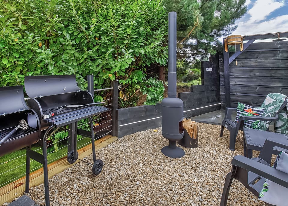 Bbq Facilities, Outside, House