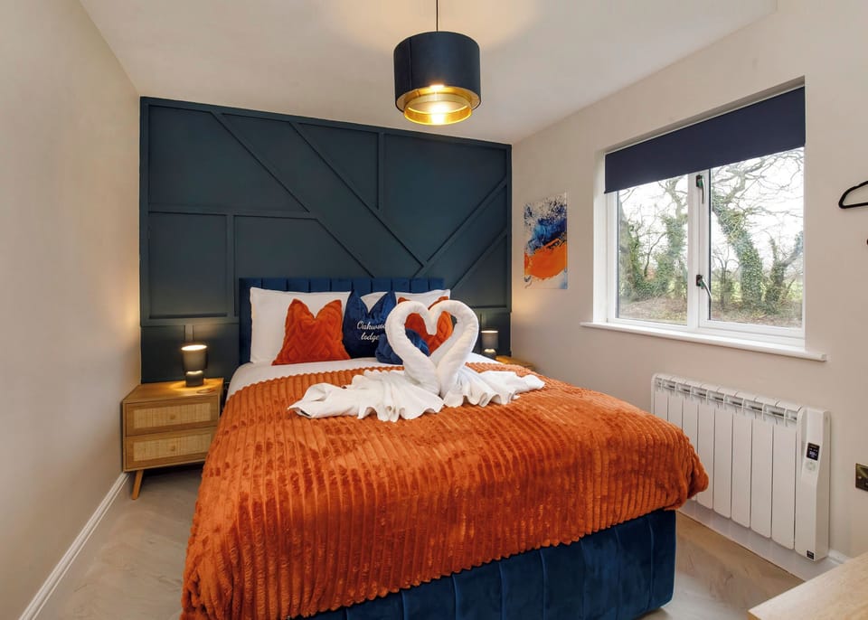 Bedroom, Bed, House