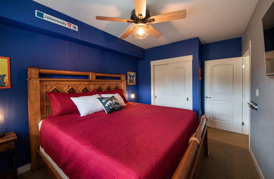 Condo, 1 Bedroom | 1 bedroom, iron/ironing board, free WiFi