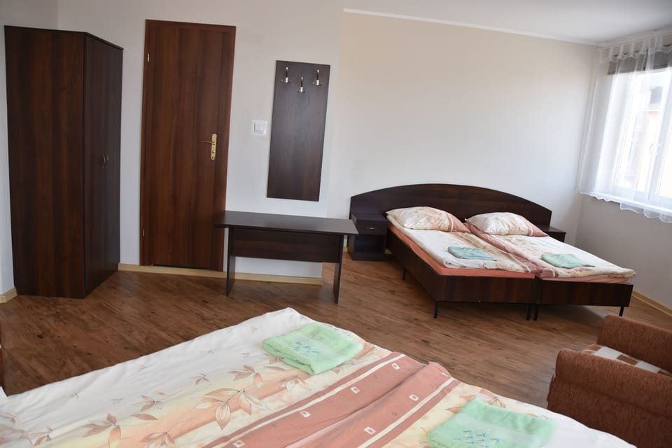 Standard Room, 1 Bedroom, City View | Blackout drapes, free WiFi, bed sheets