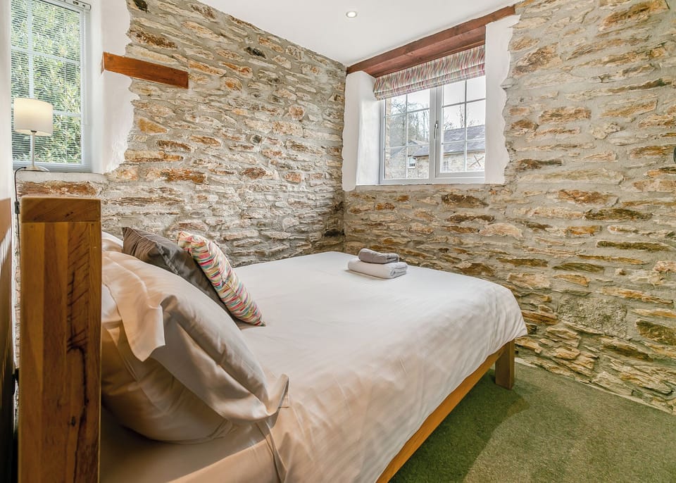 Bedroom, Bed, House