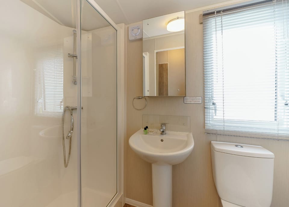 Shower, Bathroom, House