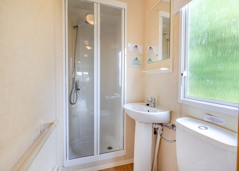 Shower, Bathroom, House