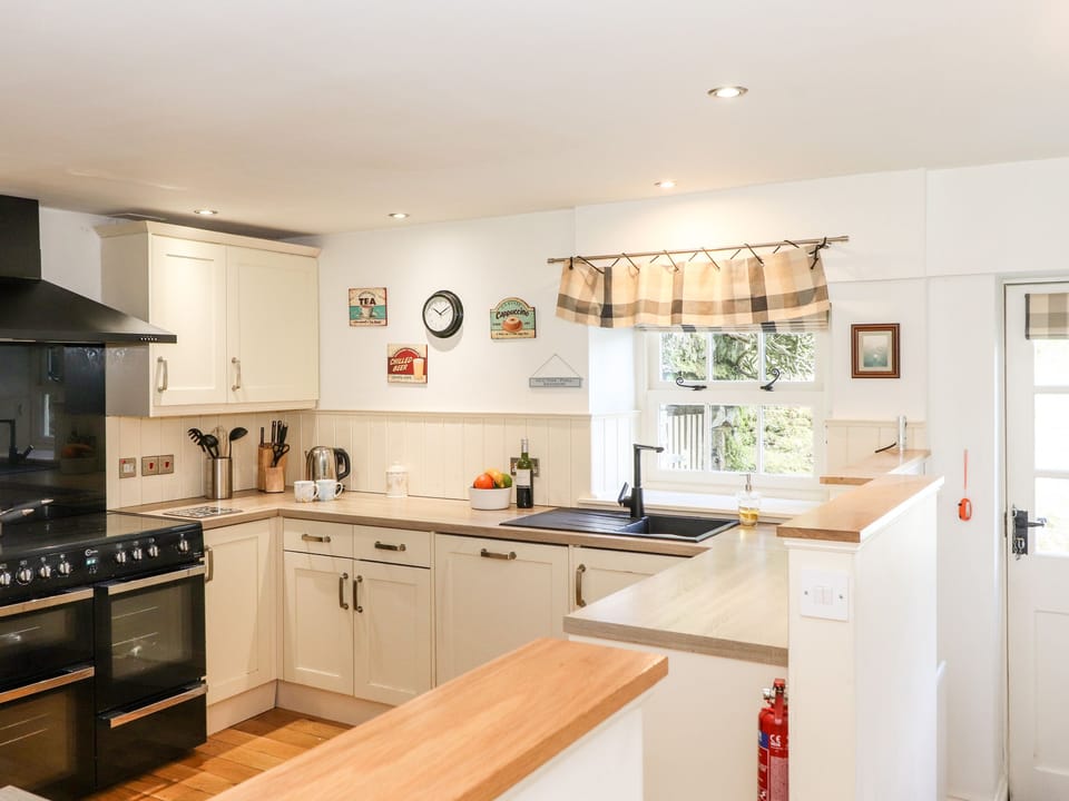 Fridge, dishwasher, electric kettle, toaster