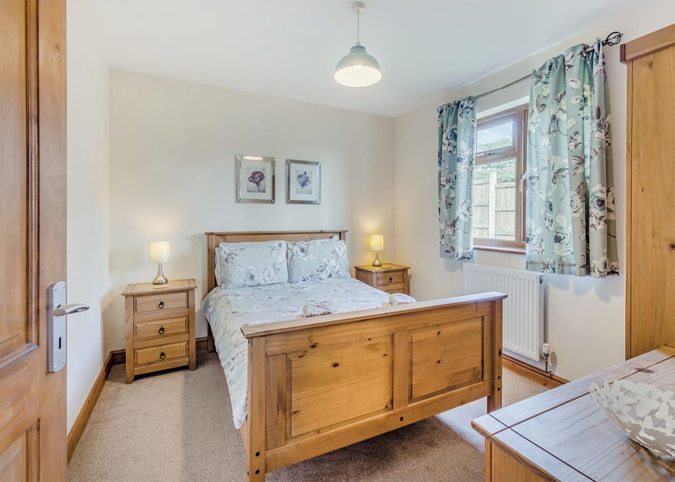 Bedroom, Bed