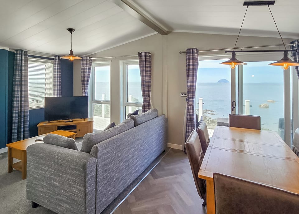 Living Dining Room, Sea View, Living Room